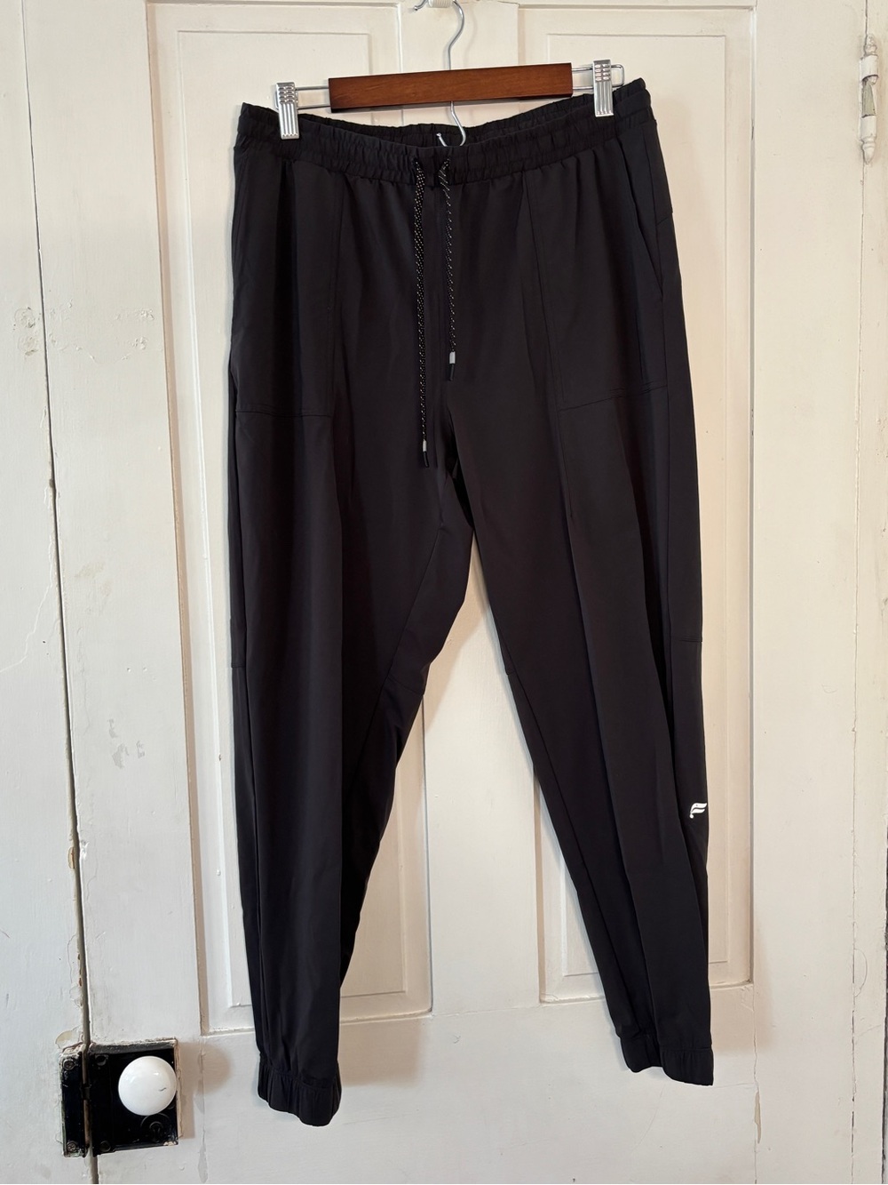 Fabletics Women’s The One Jogger Drawstring Waist Cinched Ankle Side Pockets